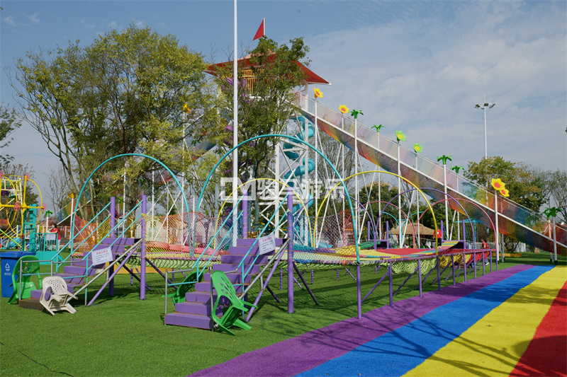 戶外無(wú)動(dòng)力樂(lè)園